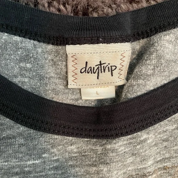 Lot of 7 size large tees - Picture 3 of 16